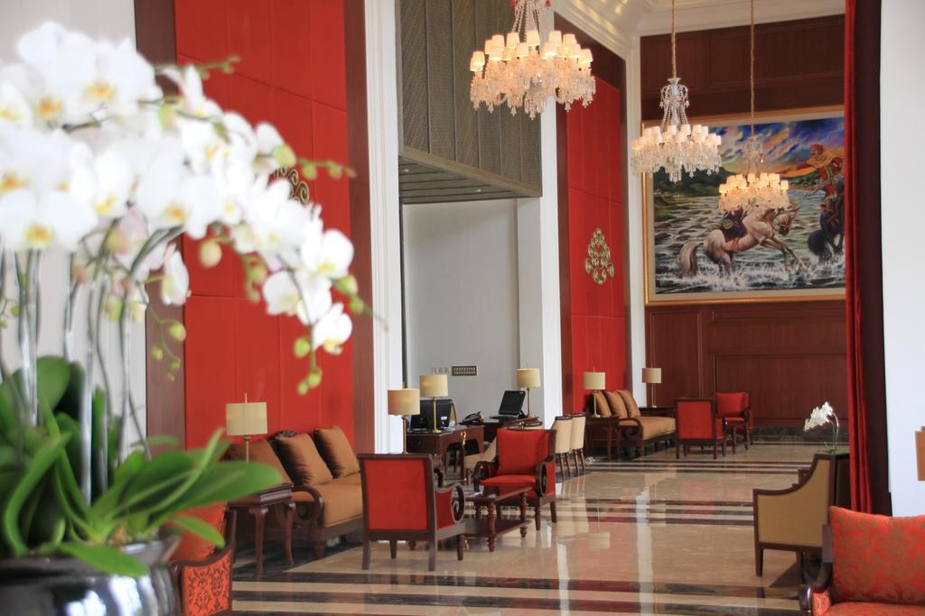 Ammi Cepu Hotel Екстериор снимка