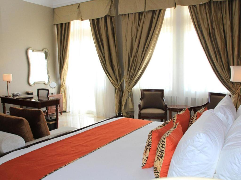 Ammi Cepu Hotel Екстериор снимка